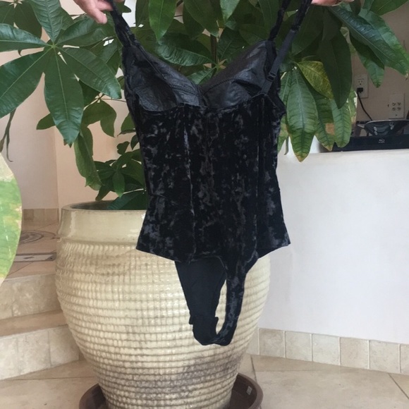 Victoria’s Secret Black Velvet Bodysuit - Picture 2 of 5